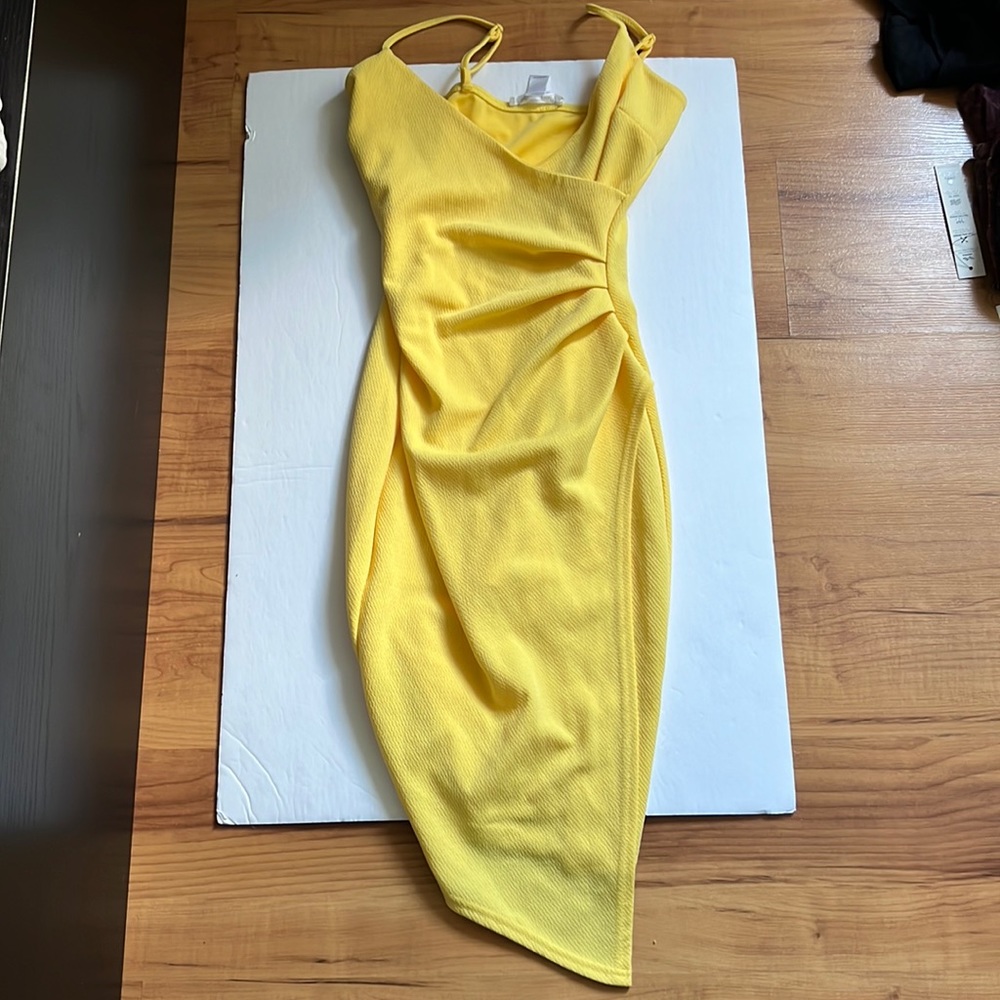 Yellow dress